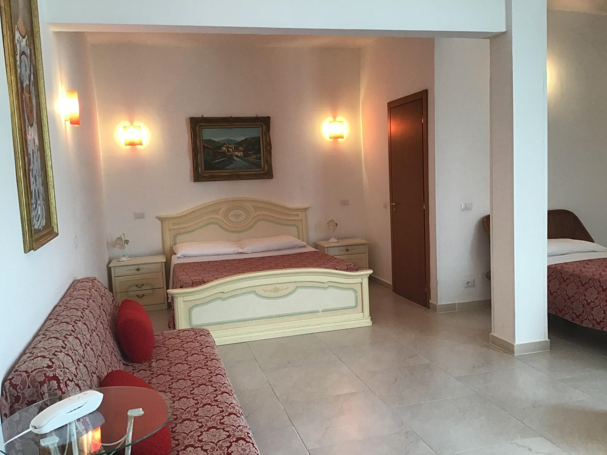 Hotel Giulietta E Romeo Casal Palocco Exterior photo
