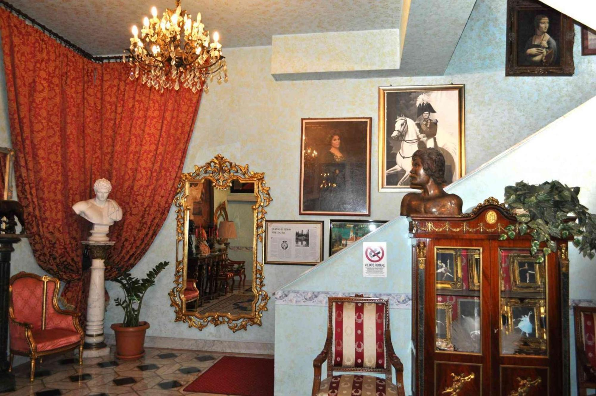 Hotel Giulietta E Romeo Casal Palocco Exterior photo