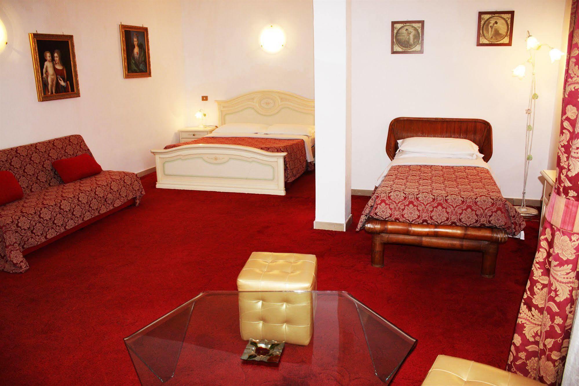 Hotel Giulietta E Romeo Casal Palocco Exterior photo